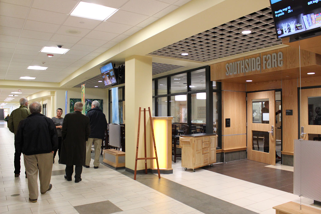 Plymouth South High School, Dining Area